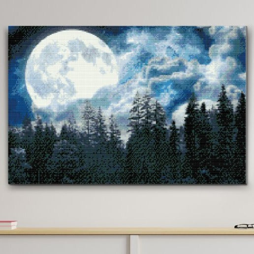Diamond Painting Fullmåne över skogen: Skapa magisk konst med högkvalitativt set - Köp nu