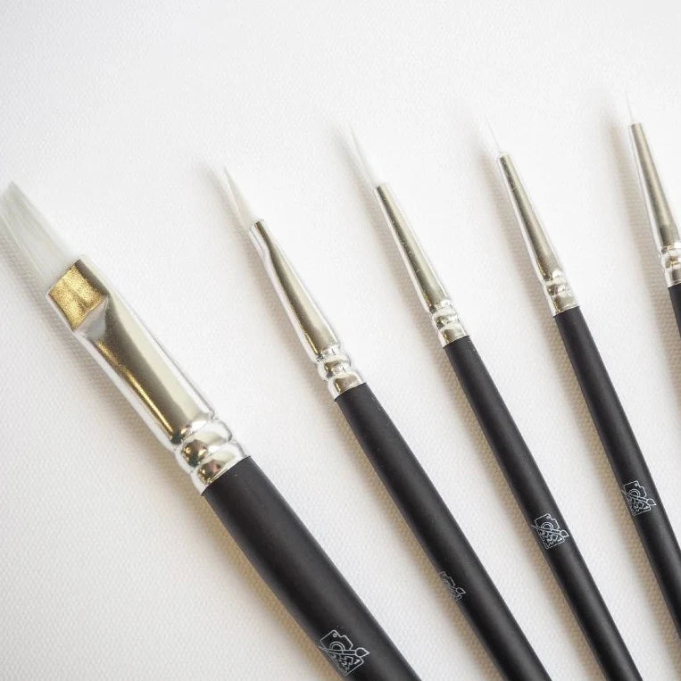 Svarta konstnärspenslar med vita borst – 5-pack